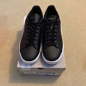 Brand New Size 11 Adidas Advantage Shoe